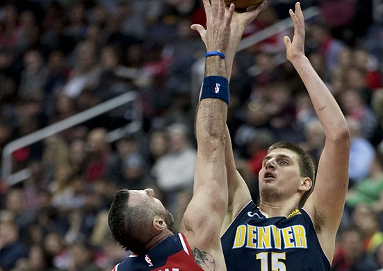 明的环境下 明的环境下