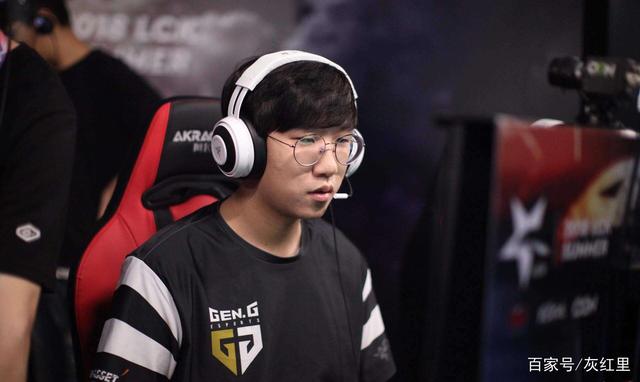 教练组更像 教练组更像