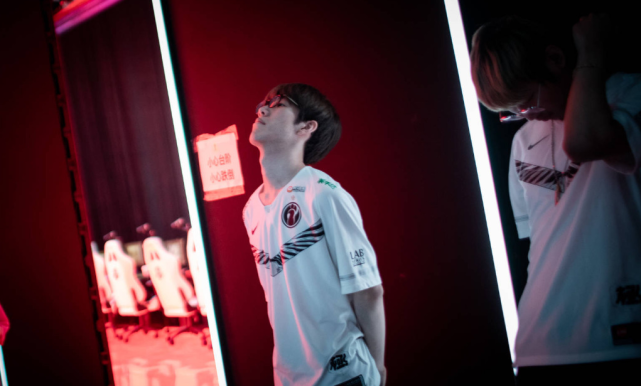 度实验与A 度实验与A